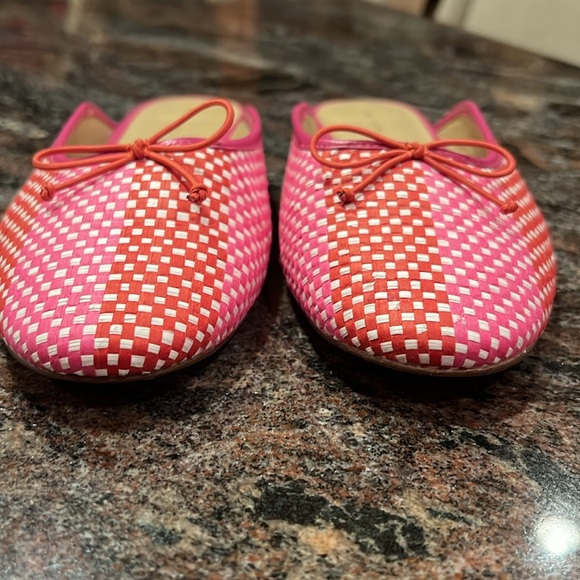 Ann Taylor Smitten, Pretty Slip-on Flats with Woven Fabric Upper - Picture 3 of 8